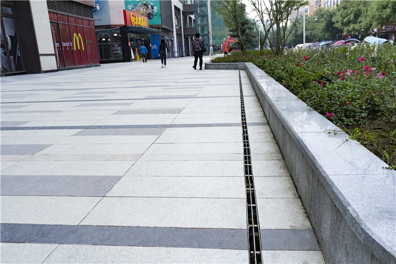 什么是大顆?;◢弾r瓷磚